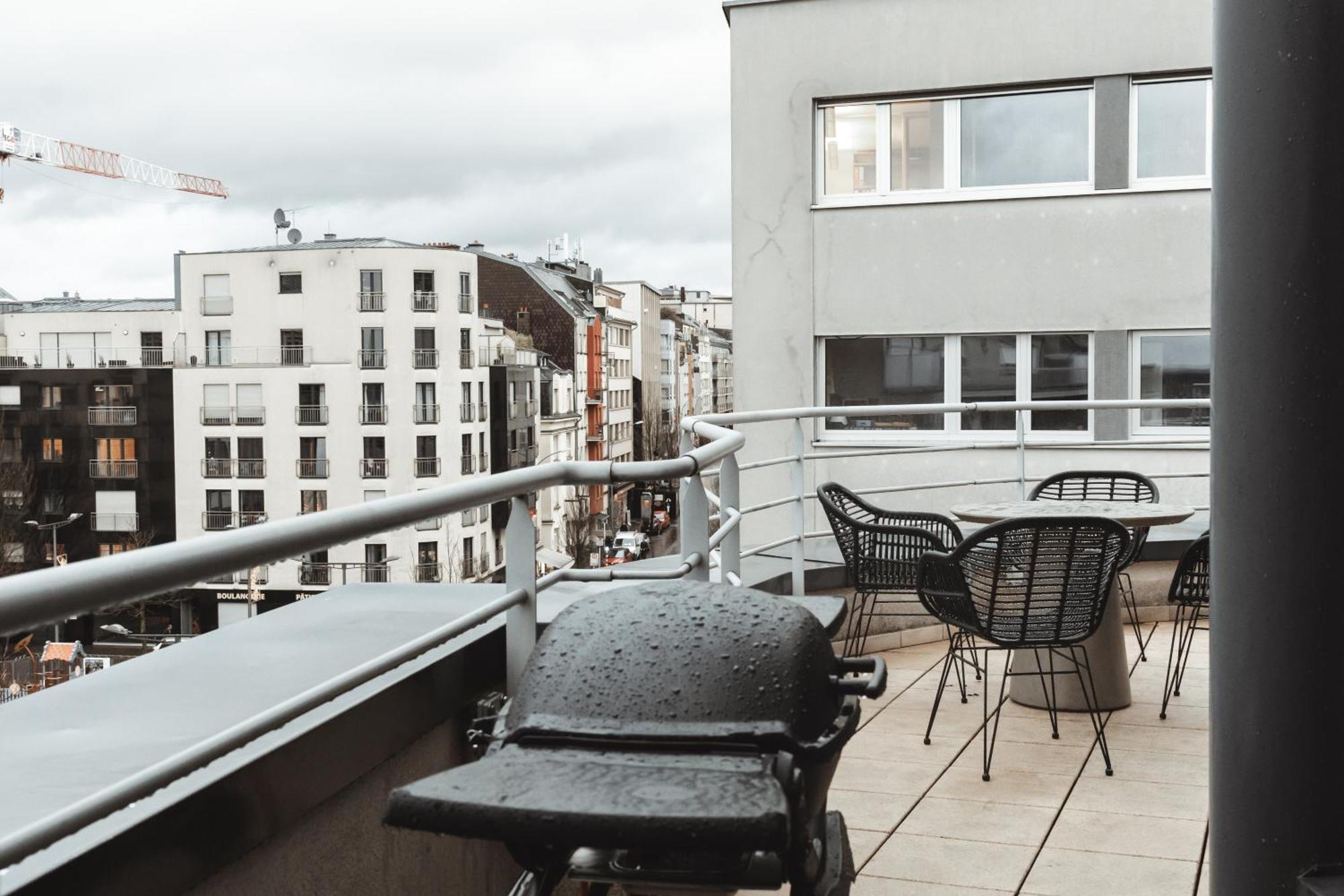 Апартаменты Lux Penthouse - Office, Terrace, Gym & Parking Люксембург Экстерьер фото